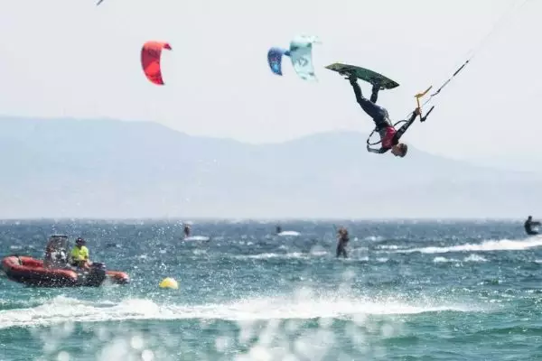 GKA Youth Kite World Championships: Πλούσια δράση στο πρώτο διήμερο της διοργάνωσης (vid)