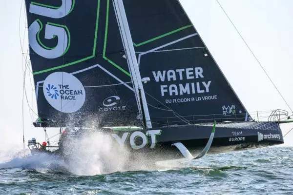 The Ocean Race: Νικήτρια στο In-Port Race της Χάγης η GUYOT (vid)