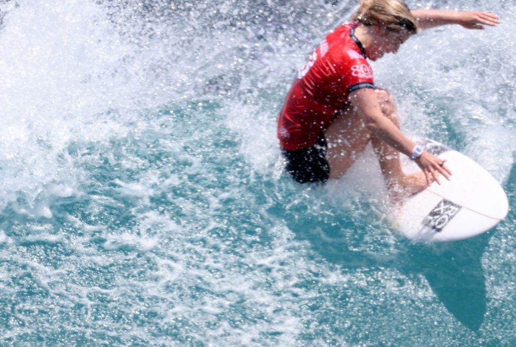 World Surfing Games: Ξεχώρισαν Μαρκς και Φαν Ντερ Χουλς στο δεύτερο γύρο