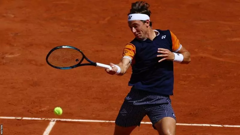 Roland Garros: Πρόκριση με ανατροπή για τον Ρούουντ (vid)