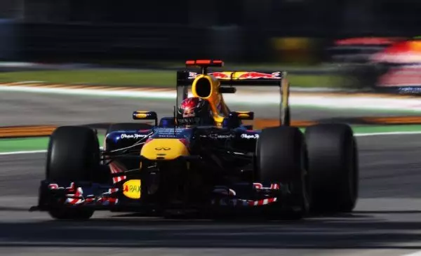 F1: Επιστρέφει στο μονοθέσιο της Red Bull ο Σεμπάστιαν Φέτελ