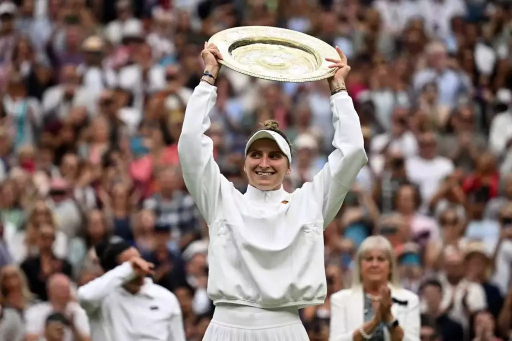 Wimbledon: Βασίλισσα στο Λονδίνο η Βοντρούσοβα (vid)