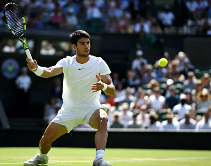 Wimbledon: Πέρασε το εμπόδιο του Τζάρι ο Αλκαράθ, πρόκριση και για τον Μεντβέντεφ (vids)