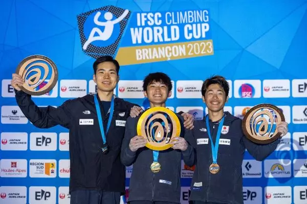 Παγκόσμιο Κύπελλο: Σάρωσε τα μετάλλια στο lead η Ιαπωνία (vid)