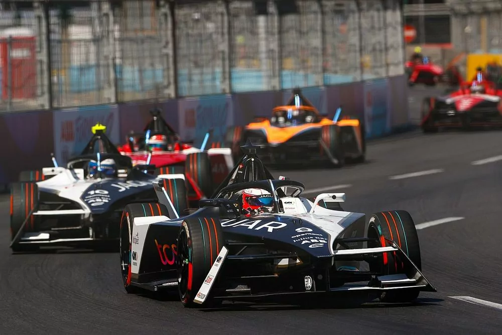 Formula E: «Αυτοκράτορας» στη Ρώμη ο Μιτς Έβανς (vid)