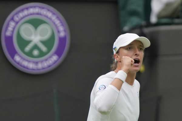 Wimbledon: Θετική αρχή για την Σφιόντεκ (vid)