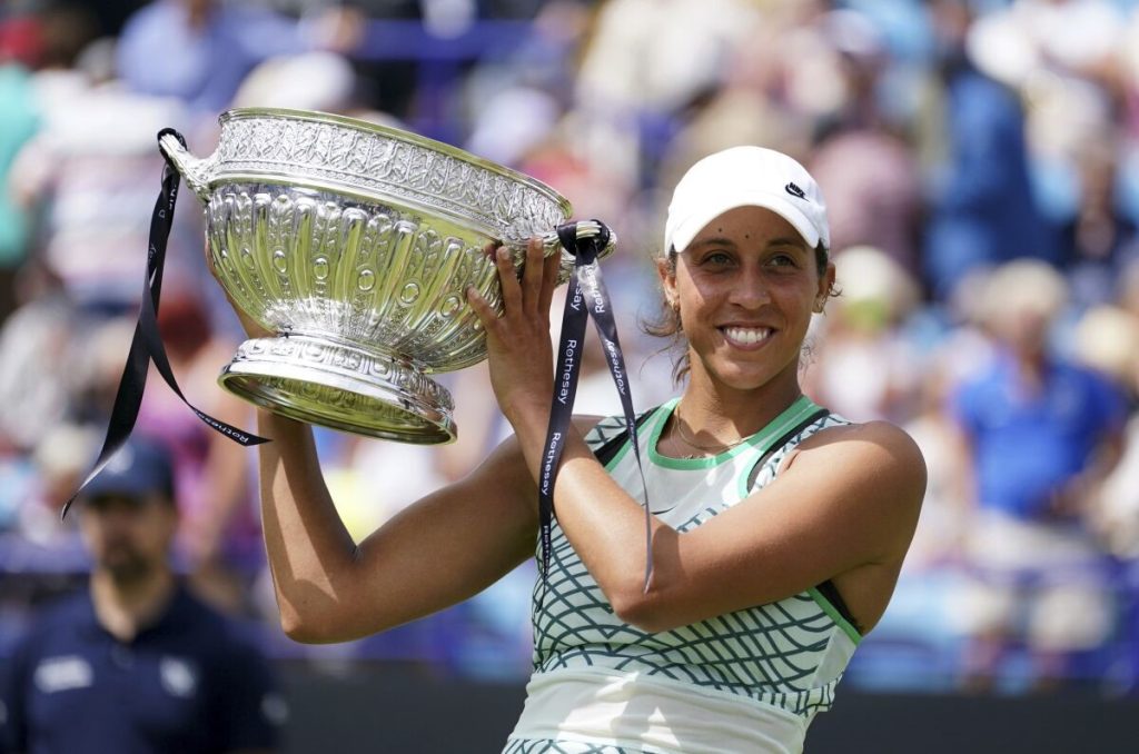 WTA Eastbourne: Τίτλος χωρίς να χάσει σετ για την Κις (vid)