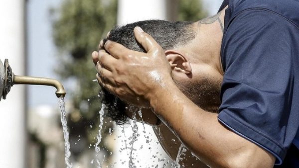 Σε τροχιά καύσωνα μπαίνει από σήμερα η Ελλάδα