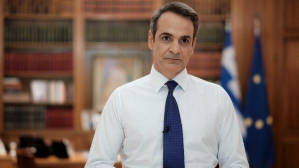 Μητσοτάκης: «Η πολιτεία στέκεται με σεβασμό στο πλευρό των οικογενειών των δύο ηρώων»