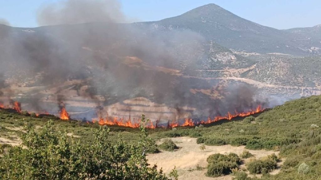 Εκρήξεις σε αποθήκη πυρομαχικών στη Νέα Αγχίαλο – Μεταφορά αεροσκαφών από την 111 Πτέρυγα Μάχης