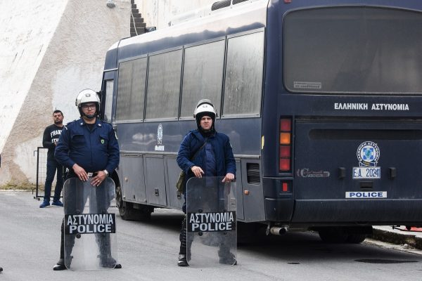 Τρόμος στην ΕΛ.ΑΣ: Πληροφορίες για έλευση οπαδών της Μαρσέιγ, Λιβόρνο και άλλων ομάδων