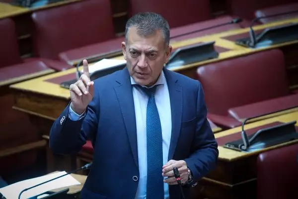 Βρούτσης: «Αμείλικτο κυνήγι για την πρόληψη των επεισοδίων»