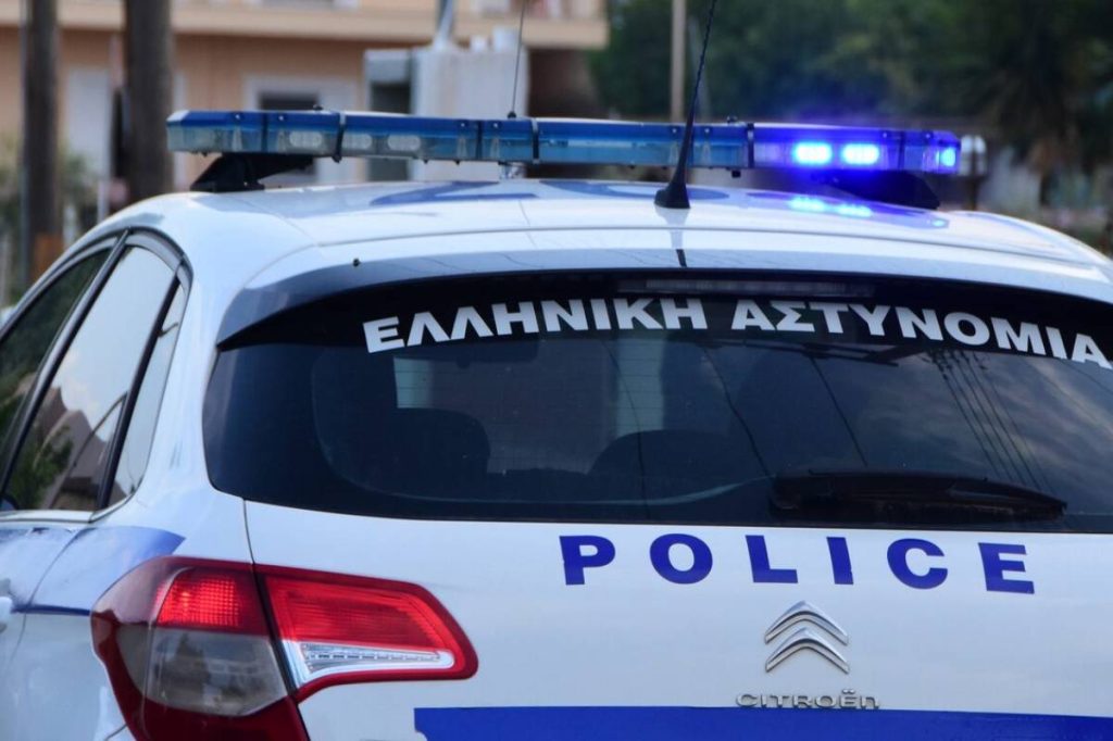 Συνελήφθη 58χρονος που βγήκε στο μπαλκόνι με καραμπίνα στη Θεσσαλονίκη