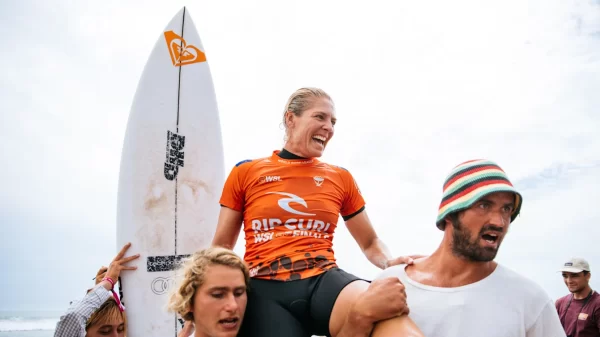 Rip Curl WSL Finals: Η ανέλπιστη πορεία της Γκίλμορ προς τον 8ο παγκόσμιο τίτλο! (vid)