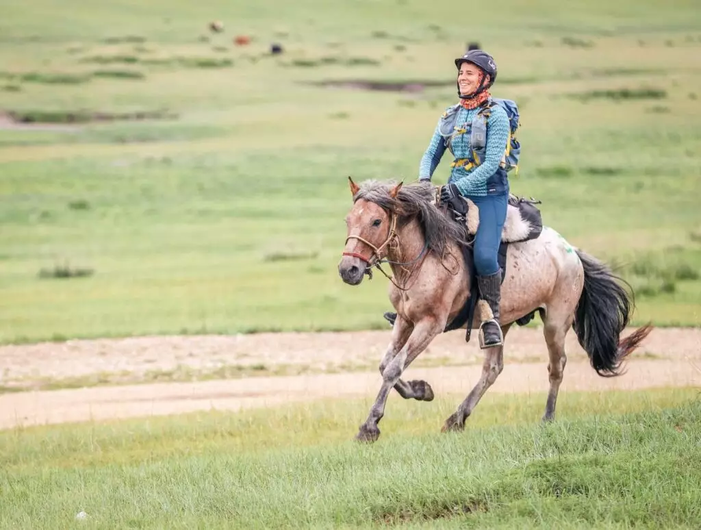 Mongol Derby 2023: Μερικές φορές και πεζοί (vid)