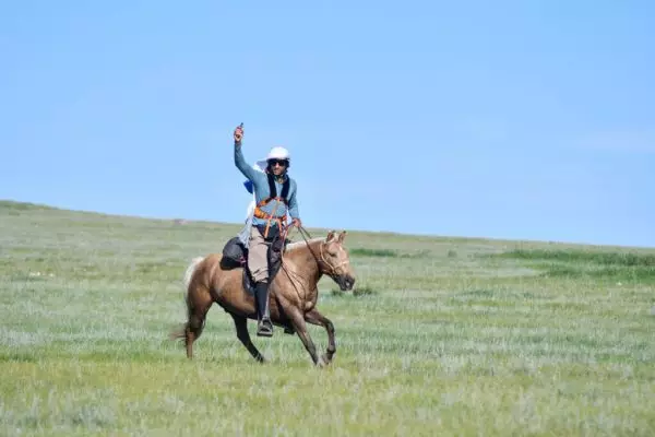 Mongol Derby 2023: Η μάχη συνεχίζεται (vid)