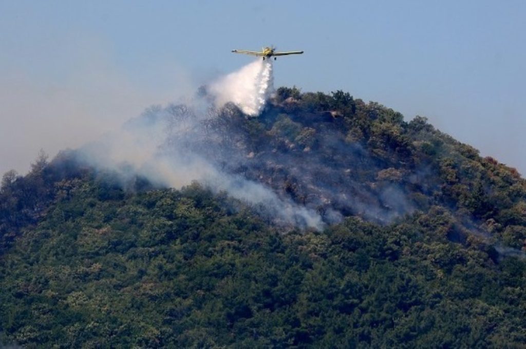 Τρία τα μεγάλα μέτωπα της πυρκαγιάς στην Αλεξανδρούπολη