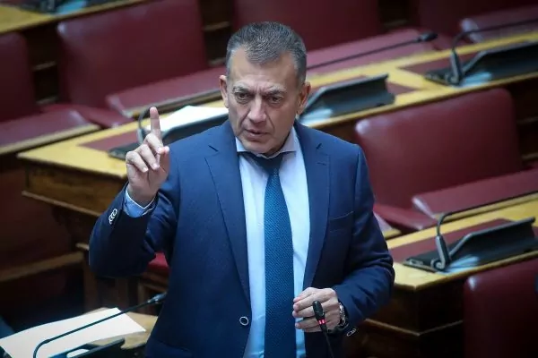 Επιστολή Βρούτση στα 17 Εθνικά Αθλητικά Κέντρα της χώρας για την αδειοδότηση τους