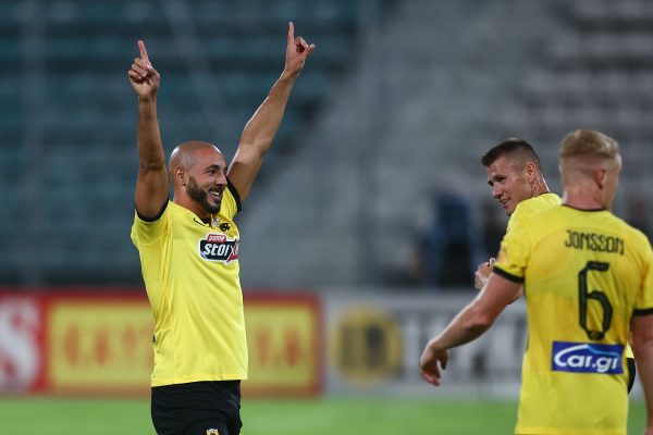 Βόλος – ΑΕΚ 2-3: Κατάθεση ψυχής από την Ενωση, νίκησε με γκολ στα χασομέρια, αν και από το 24’ έπαιζε με 10 παίκτες (vids)