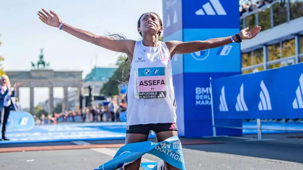 Berlin Marathon: Συνέτριψε το παγκόσμιο ρεκόρ η Ασέφα (vid)