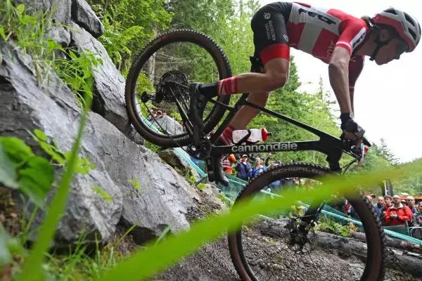 Παγκόσμιο Κύπελλο Mountain Bike: Έκαναν την έκπληξη Μιτερβάλνερ και Κορέτζκι (vid)