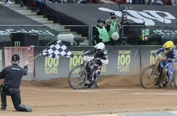 SpeedwayGP: Πρώτος στις κατατακτήριες του Κάρντιφ ο Λίντγκρεν (vid)