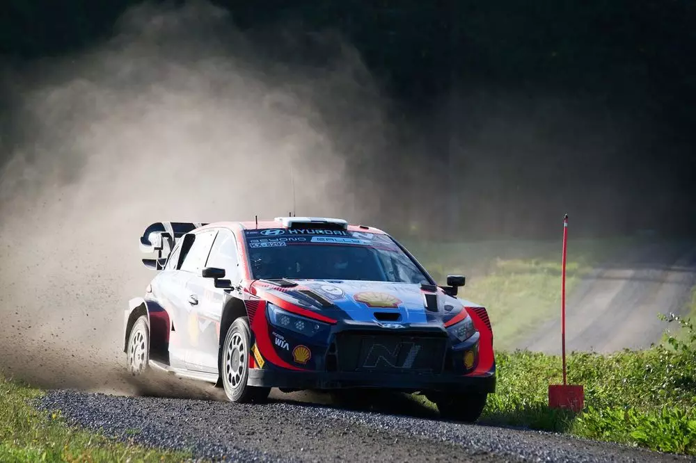 WRC, Central European Rally: Με τρία αυτοκίνητα η Hyundai