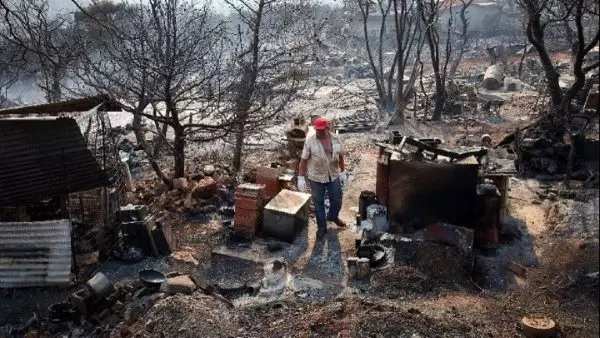 Τα μέτρα για τους πολίτες και τις επιχειρήσεις που επλήγησαν από τις πυρκαγιές