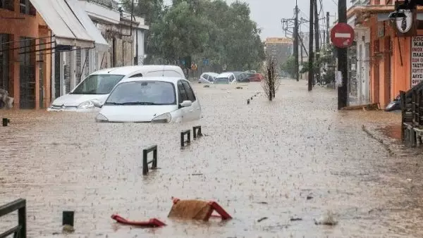 Τα άμεσα μέτρα στήριξης πολιτών και επιχειρήσεων που επλήγησαν από πλημμύρες και πυρκαγιές