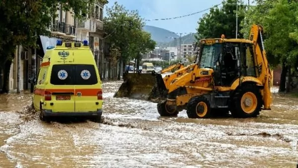 Χωρίς πόσιμο νερό για 15η ημέρα ζουν οι κάτοικοι του Βόλου – Πρόβλημα με τα σκουπίδια στον Παγασητικό