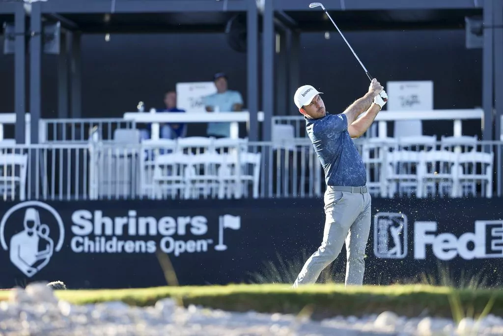 Shriners Children’s Open (R3): Τριπλή ισοβαθμία στην κορυφή (vid)