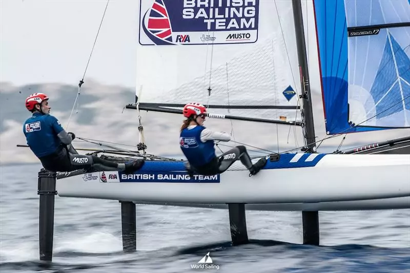 Nacra 17: Συνεχίζουν να σπάνε ρεκόρ ταχύτητας Γκίμσον και Μπαρνέτ (vid)