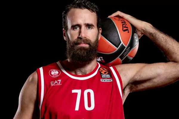 Με τον Ολυμπιακό η «Gigi Datome Night» της Αρμάνι Μιλάνο