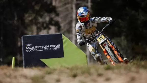 Παγκόσμιο Κύπελλο UCI MTB: Νικητές στο Downhill του Σνόουσου Καμπιρού και Ο’Κάλαχαν (vids)