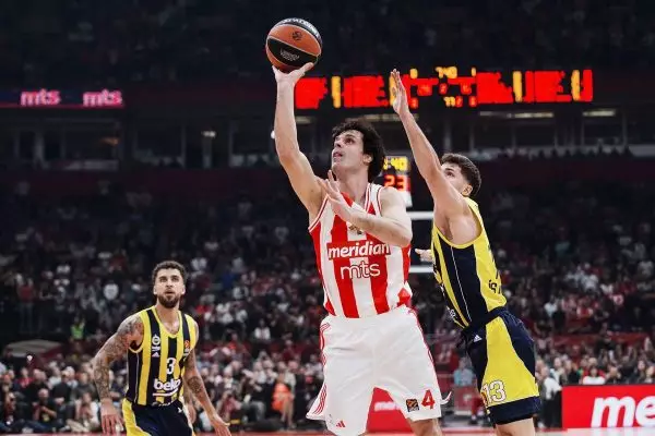 Ερυθρός Αστέρας – Φενέρμπαχτσε 87-56: Εκκωφαντική νίκη παρά τις ατυχίες (video)