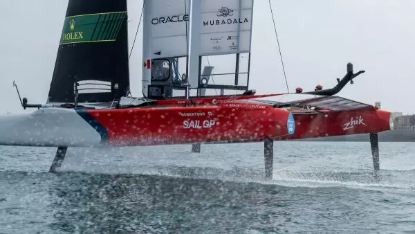 SailGP: Εντυπωσιάζουν τα T-Foils