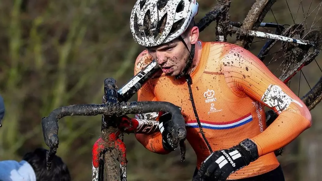 Superprestige: Πρώτη μεγάλη νίκη για τον Νιουβενχούις (video)