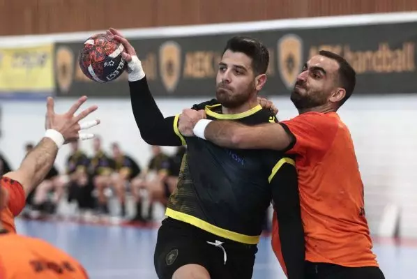 Handball Premier, 8η αγωνιστική: Εύκολο απόγευμα για ΑΕΚ και ΠΑΟΚ – Νίκες για Δούκα, Δράμα και Ιωνικό