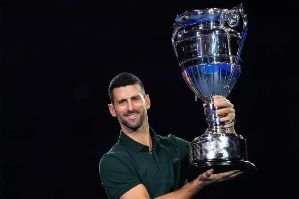 ATP Finals: Ο Τζόκοβιτς παρέλαβε το τρόπαιο του Year-end No. 1 (videos)