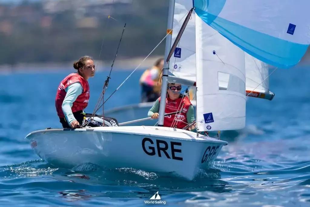 «Χάλκινες» οι Κερκέζου – Γιαννούλη στα 420 στο Youth Sailing World Championships 2023 (video, pics)