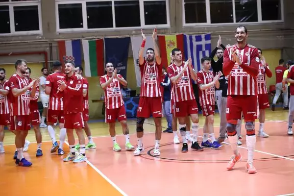 Πέρασε με δύο νίκες στους «16» του EHF European Cup ο Ολυμπιακός