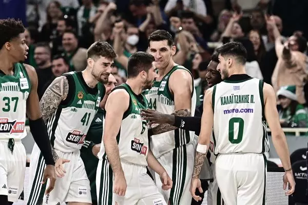 Το απίστευτο buzzer beater του Μωραΐτη πίσω από το κέντρο (video)