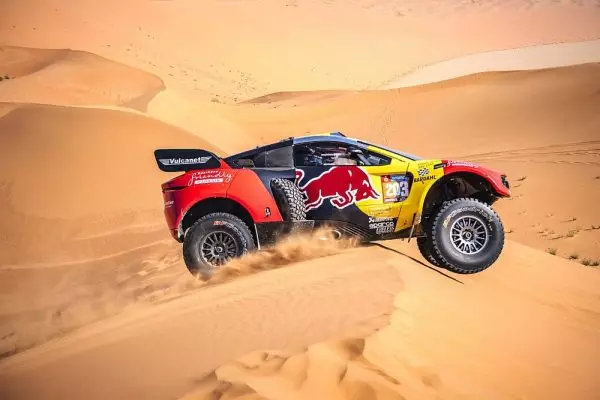 Νικητής στην 48ωρη διαδρομή του Dakar Rally ο Sebastien Loeb.