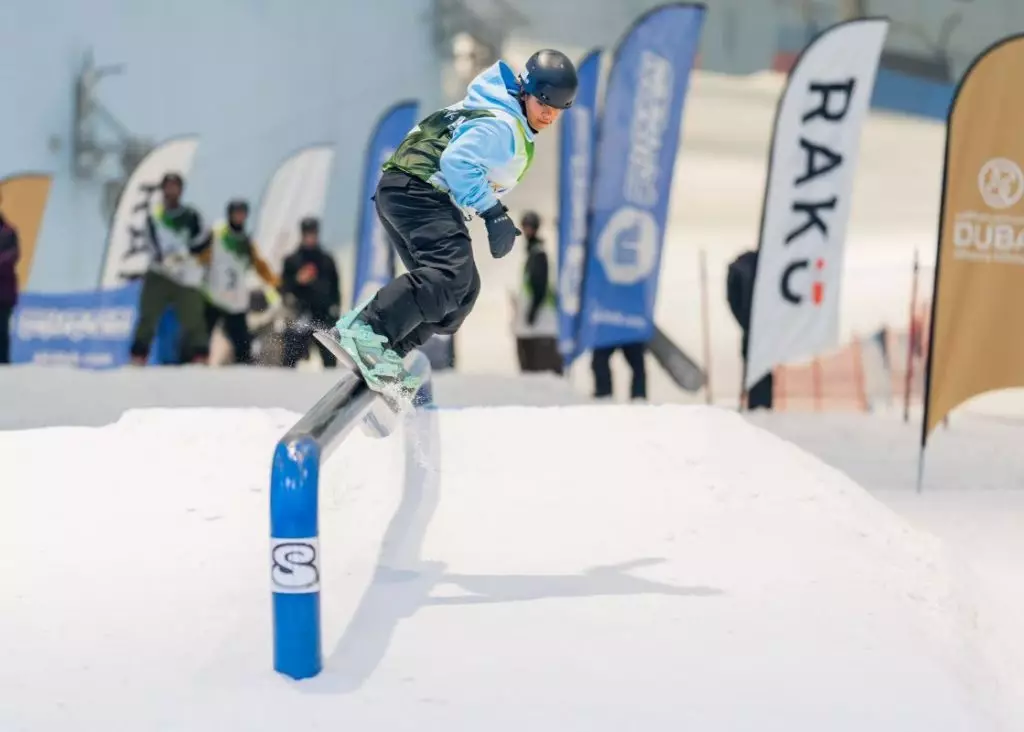 Και τα Ηνωμένα Αραβικά Εμιράτα στους Winter Youth Olympics.