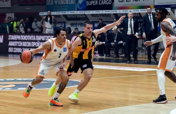 Προμηθέας Πατρών-AEK: «Εμφύλιος» στους «16» του BCL