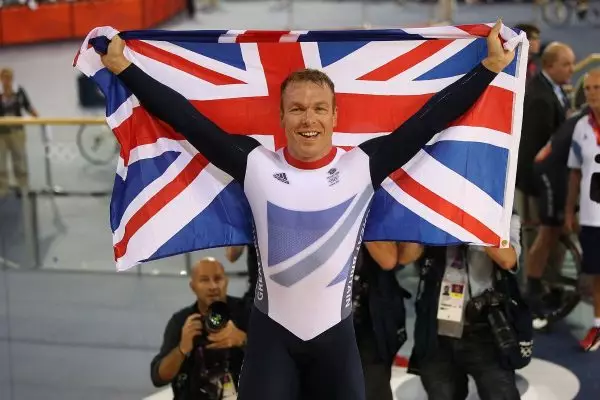 Μάχη κατά του καρκίνου δίνει ο Sir Chris Hoy.