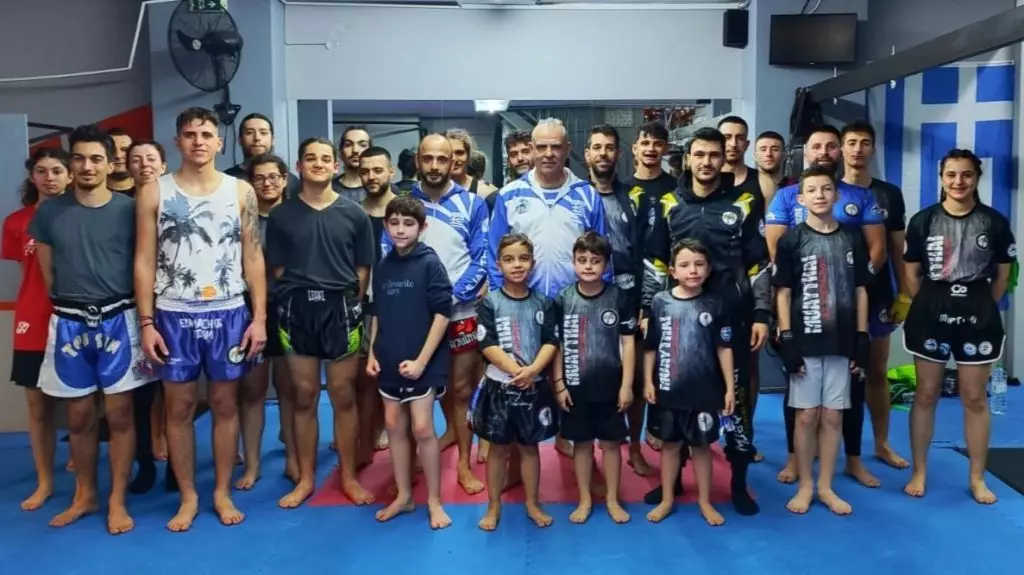 Επιμορφωτικό σεμινάριο Wai Kru και Muaythai στην Πάτρα με τον τον Khru Θεόδωρο Γκίτσα