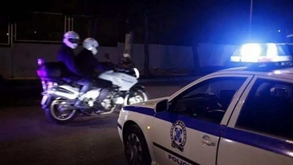 Επίθεση αγνώστων εναντίον αστυνομικών στα Εξάρχεια