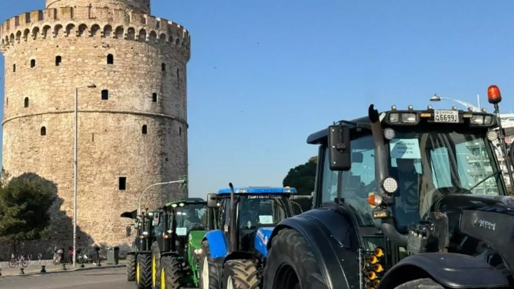 Στο κέντρο της Θεσσαλονίκης τα πρώτα τρακτέρ