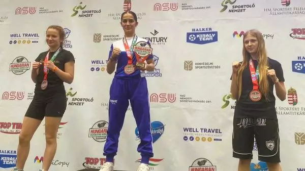 Χρυσό μετάλλιο για την Ελένη Κωνσταντοπούλου στο 29th Hungarian Kickboxing World Cup